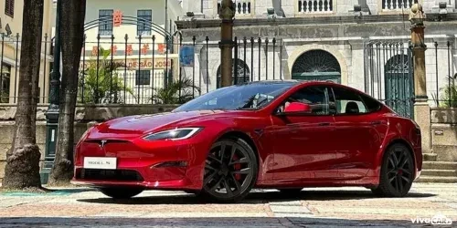 Tesla-Model-S