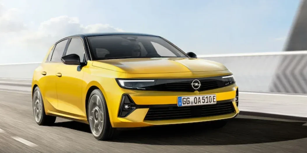 Opel-Astra-2022