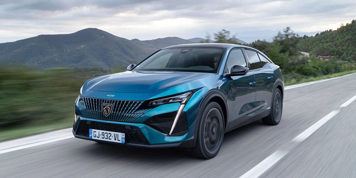 Essai-Peugeot-408-Hybrid-ohev