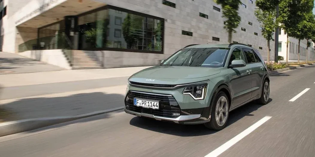 berline-Kia-Niro-1.6-GDi-HEV