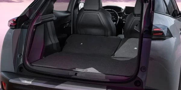 Peugeot 2008 hybride coffre