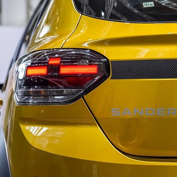 dacia-sandero-stepway-2026-face-arriere-29
