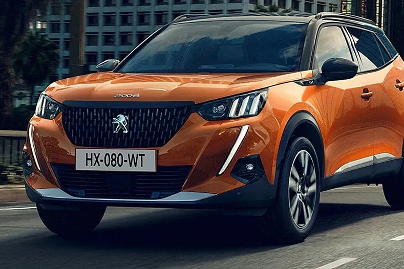 petit-peugeot-2008